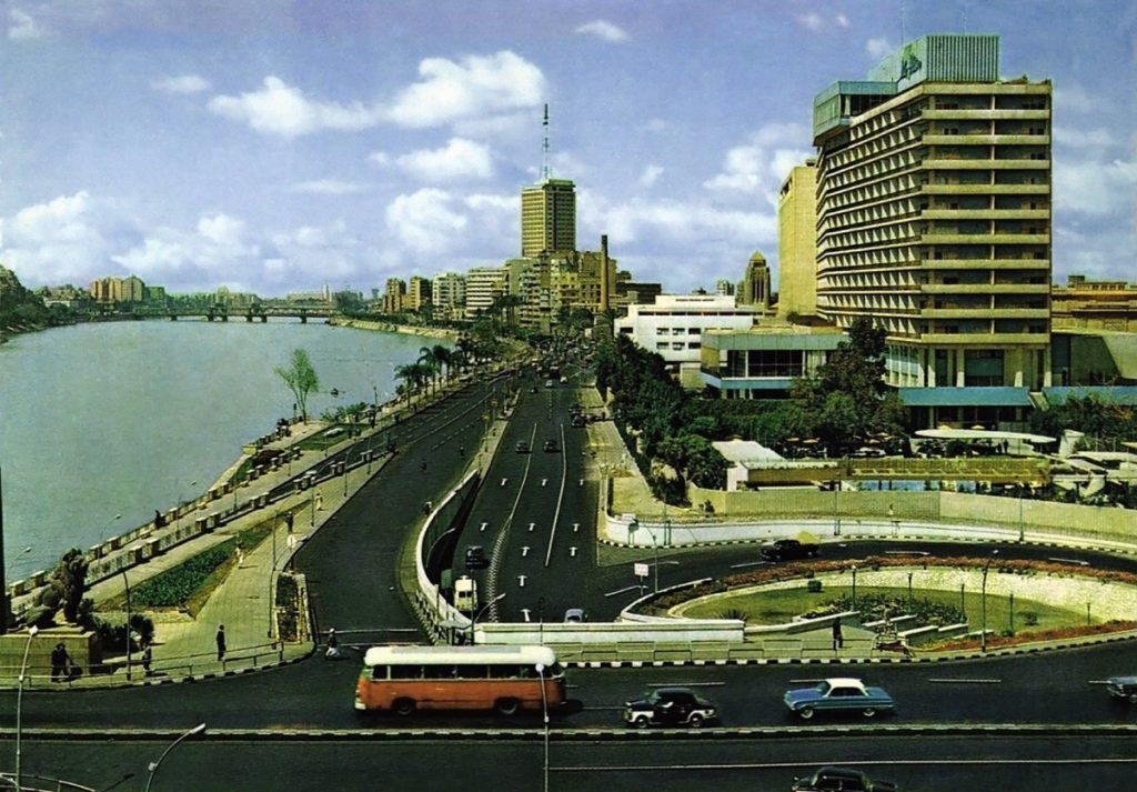 Nile Hilton (rechts)