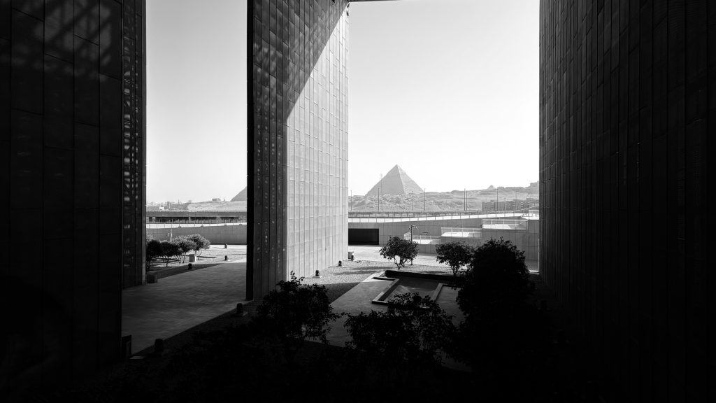 Die Pyramiden sind stets in Sichtweite