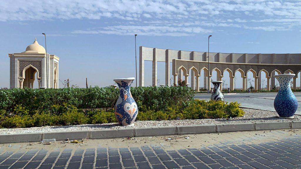 Dekoration bis ins Detail: Vasen im Eingangsbereich