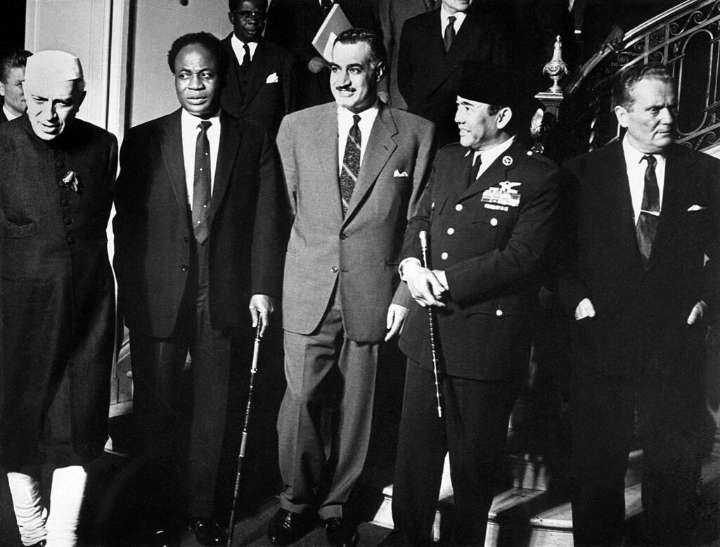 Nasser war Präsident einer einzigartig revolutionären Zeit: im September 1960 trafen sich Gamal Abdel Nasser, Jawaharlal Nehru, Kwame Nkrumah, Sukarno und Josip Tito in Jugoslawien